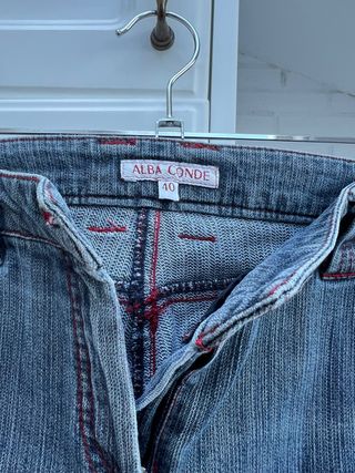 Pantalón vaquero Alba Conde