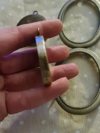 2 medallones antiguos de plata