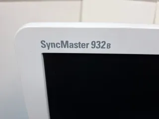 Monitor Samsung SyncMaster 932s Blanco