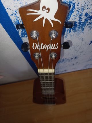Ukelele Octopus Marrón