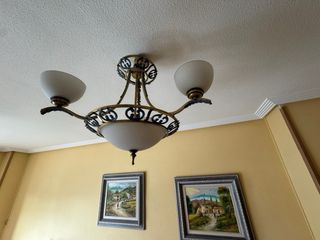 2 Lámparas de salón doradas y blancas