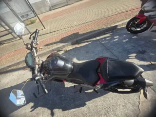 Moto Naked zontes u125