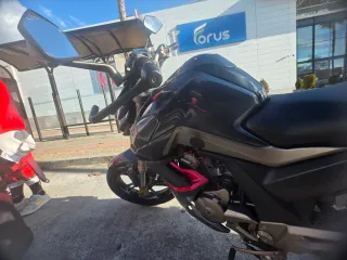 Moto Naked zontes u125