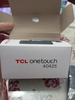 TCL 4042S Teléfono Móvil para Mayores Modelo TCL