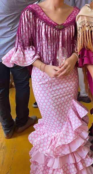 Vestido de flamenca rosa lunares