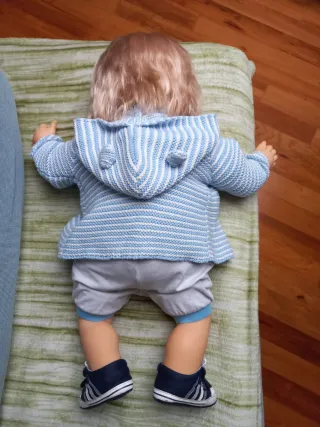 Bambola grande vintage, realistica, morbida.63 cm