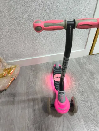 Patín Ryder 3 Ruedas Rosa LED