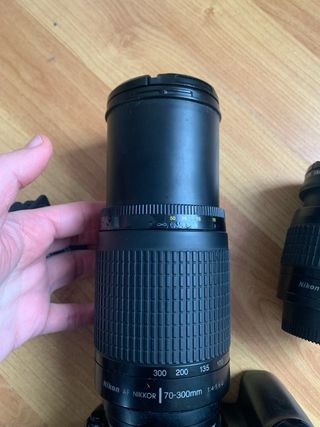 Cámara Nikon D50 + 2 Lentes: 70-300mm y 28-80mm