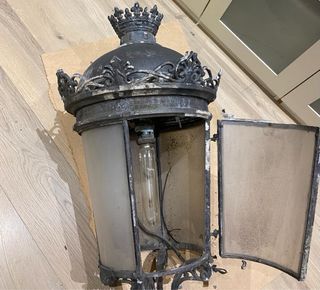 Farola restaurada en lampara de mesa