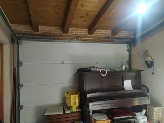 Puerta Seccional Garaje Marrón 300x212.5cm + motor