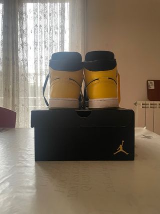 Air Jordan 1 Mid Amarillo Negro Talla 47.5