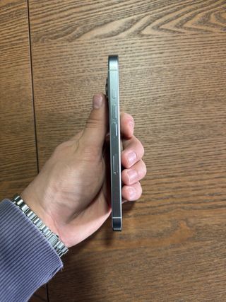 iPhone 16 Pro 128 GB Plata