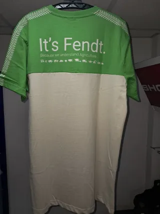 Lote Fendt: Botella, Camiseta y Gorra