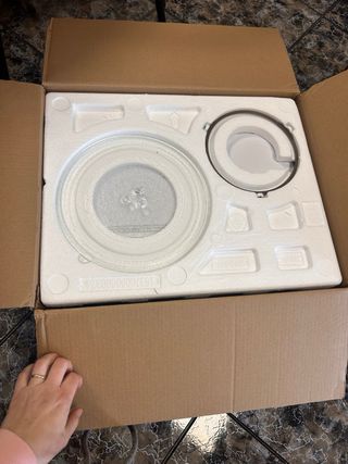 Microondas Candy Nuevo sin usar