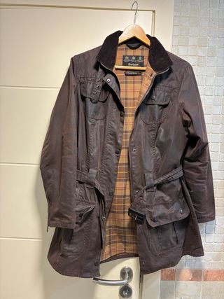 Chaqueta Barbour impermeable larga