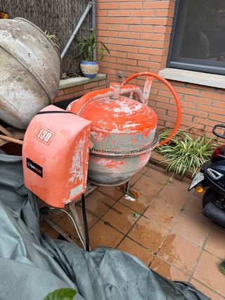 Hormigonera Brico Depot 130L