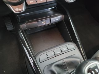 KIA Stonic 1.0 TGDi 100CV MHEV MT Drive