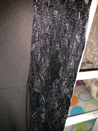 Vestido negro manga encaje