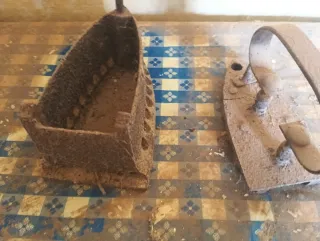 Plancha antigua de hierro