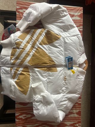 Chaqueta Adidas Blanca y Dorada