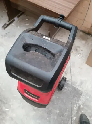 AVERIADA - Trituradora de ramas Einhell