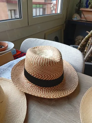 Cappelli di paglia Montecristi