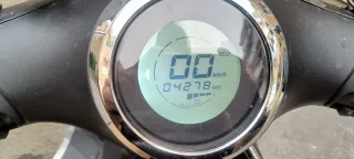 Moto Eléctrica Efun Pusa 90