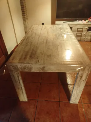 Mueble de salón con vitrina y cajones