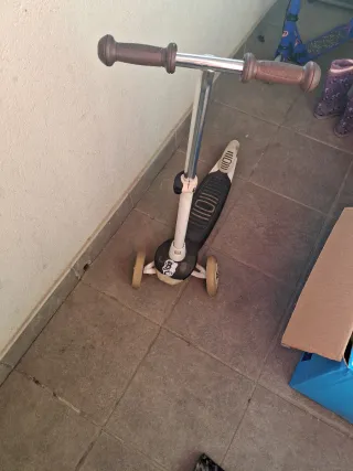 Patinete 3 ruedas de luces infantil