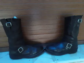 Botas de piel número 43