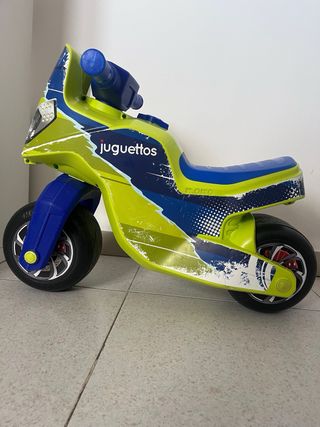 Moto correpasillos Juguettos tipo racing