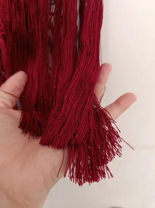 Mantoncillo bordado floral con flecos