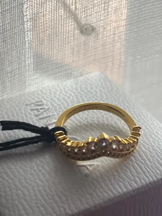 Anillo Pandora Tiara Dorada