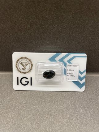 Diamante Ovalado 5,06Ct color Fancy Verdoso oscuro