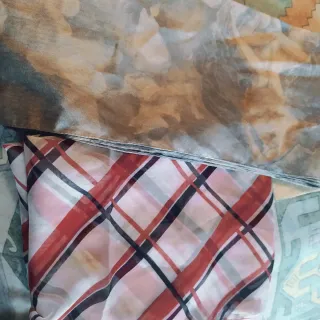 Foulard fantasia floreale e scozzese