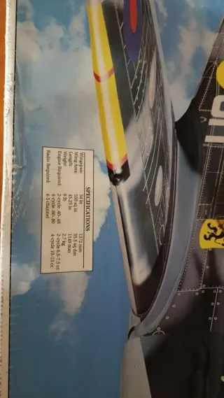 Aviones RC Spitfire y Zagui Ala Volante