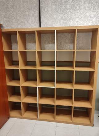 Estantería modular de madera