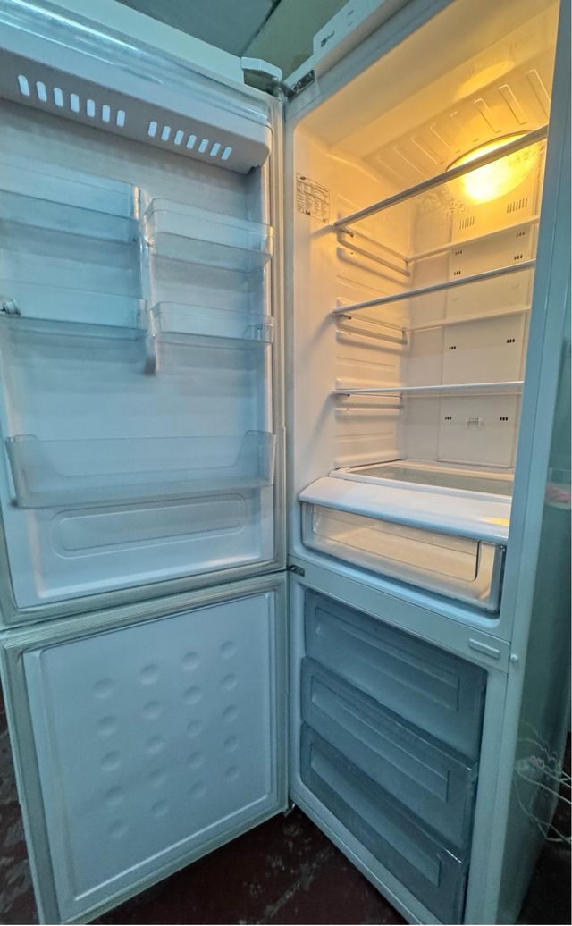 FRIGORÍFICO COMBI NO FROST SAMSUNG BLANCO