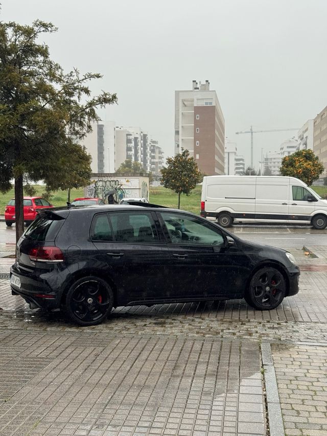 Volkswagen Golf GTI 2010