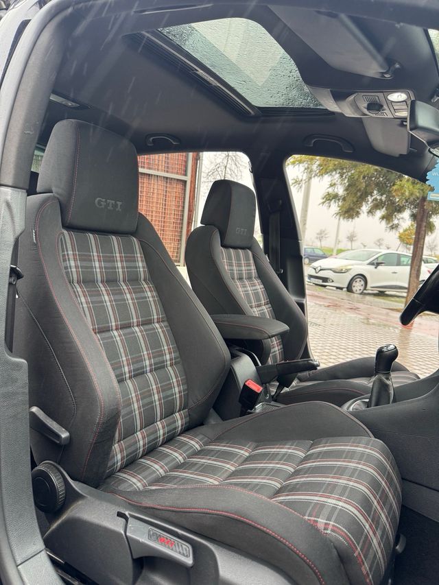 Volkswagen Golf GTI 2010