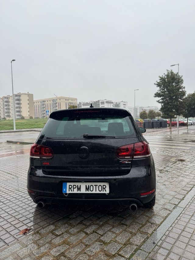 Volkswagen Golf GTI 2010