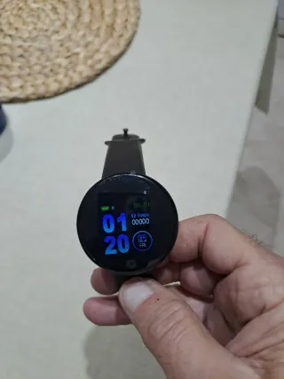 1 Relojes Inteligente y 1 de Cuarzo Negro