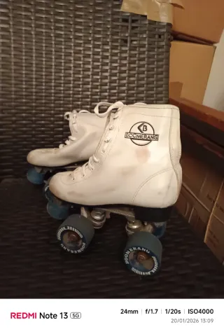 Pattini a rotelle bianchi Boomerang