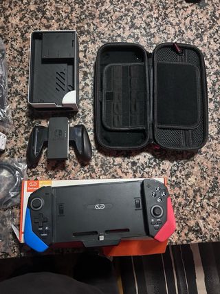 Nintendo Switch OLED + Accessori