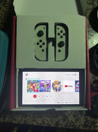 Nintendo Switch OLED + Accessori