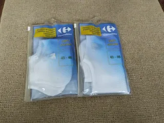 Precio por los 2 pares .Zapatillas natación