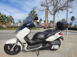 X MAX 250CC 2009
