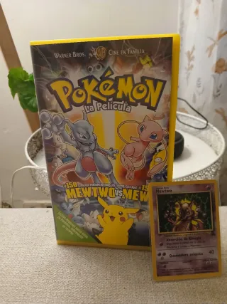VHS Pokémon La Película + Cromo Mewtwo