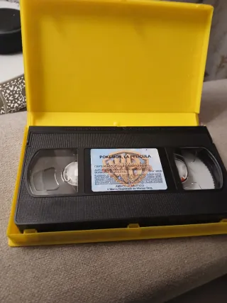 VHS Pokémon La Película + Cromo Mewtwo
