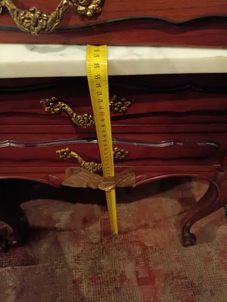 Conjunto muebles dormitorio, sinfonier y mesillas.